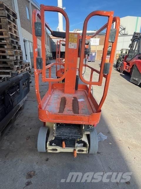JLG 1230 ES Sollevatori verticali