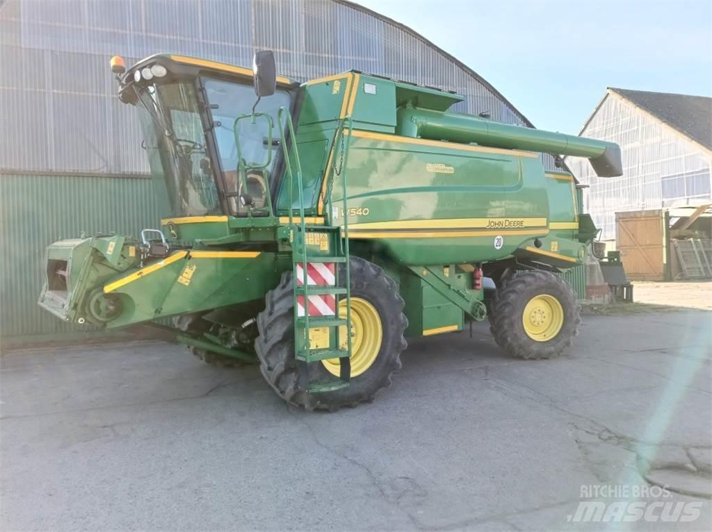 John Deere W540 Mietitrebbiatrici