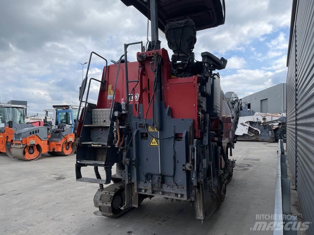Wirtgen W 100 CFI Fresa a freddo per asfalto
