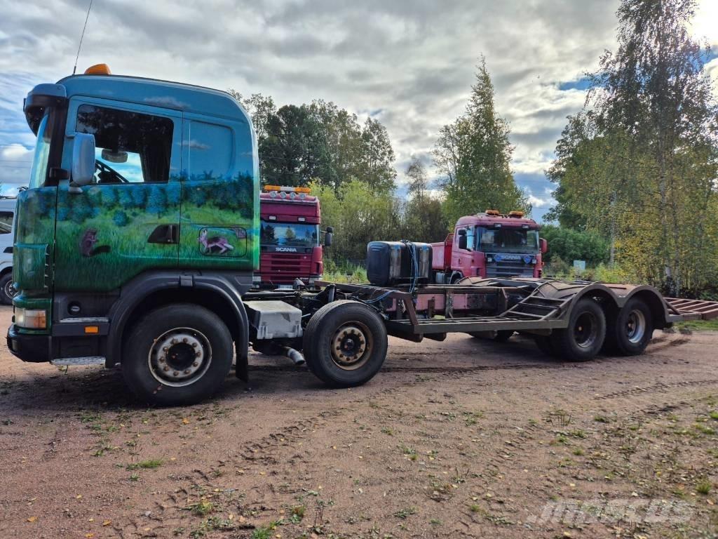 Scania R 124 Camion per il trasporto di macchine forestali