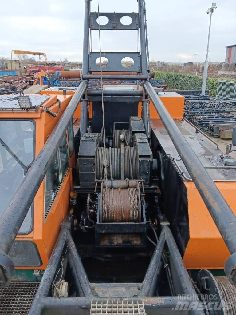Hitachi KH 230-3 Gru cingolate