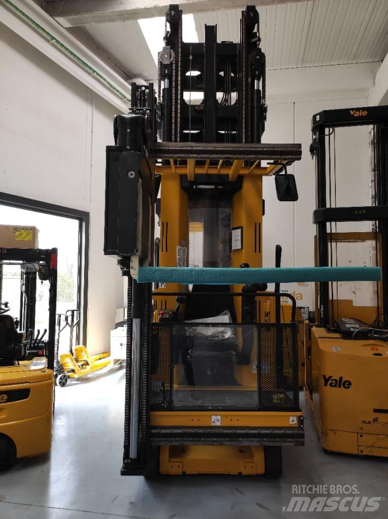 Yale MTC 13 Elevatore passaggio stretto