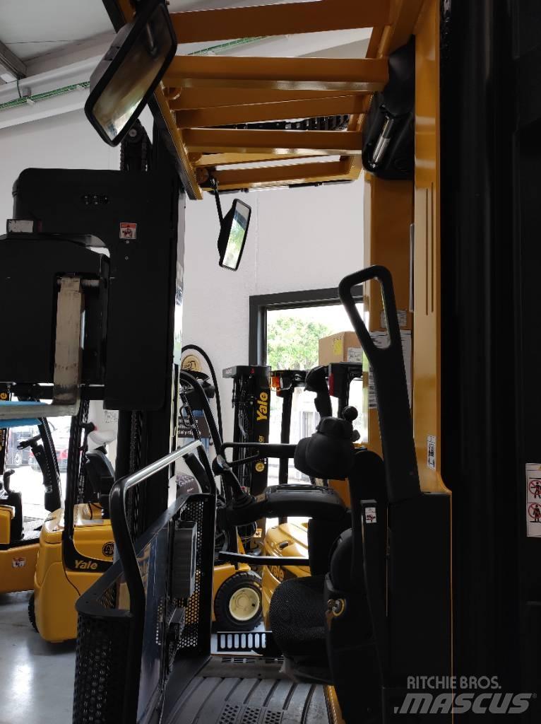 Yale MTC 13 Elevatore passaggio stretto