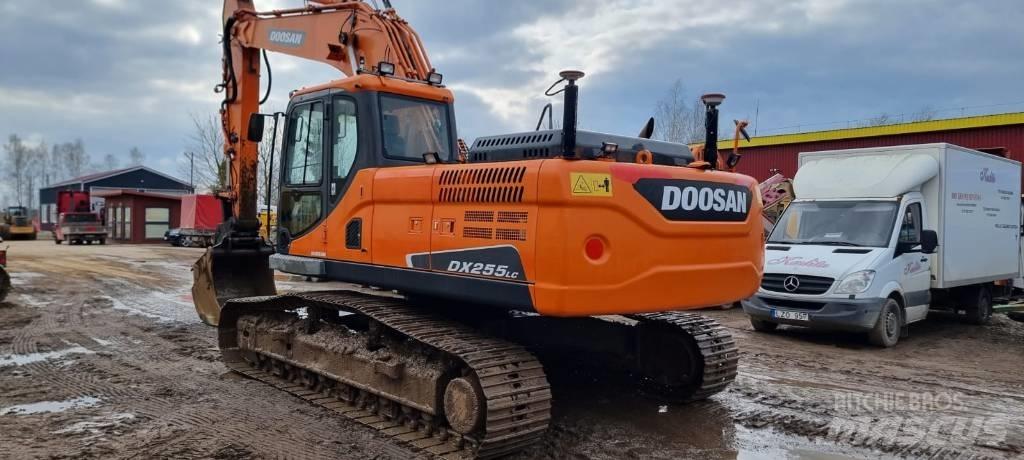 Doosan DX 255 LC-3 Escavatori cingolati