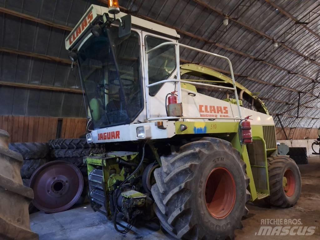 CLAAS Jaguar 690 Trince semoventi