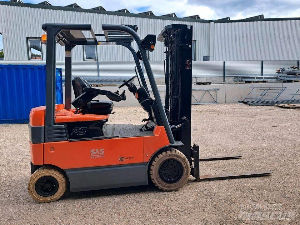 Toyota 7FBMF25 Costruzioni - Altro