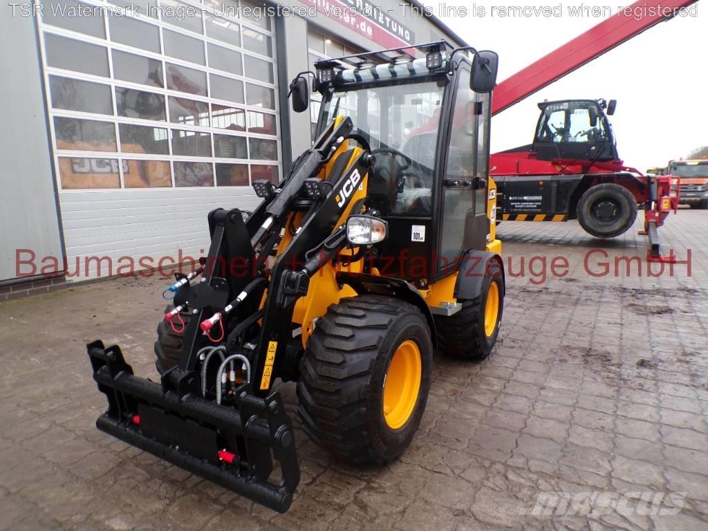 JCB 403 Pale gommate