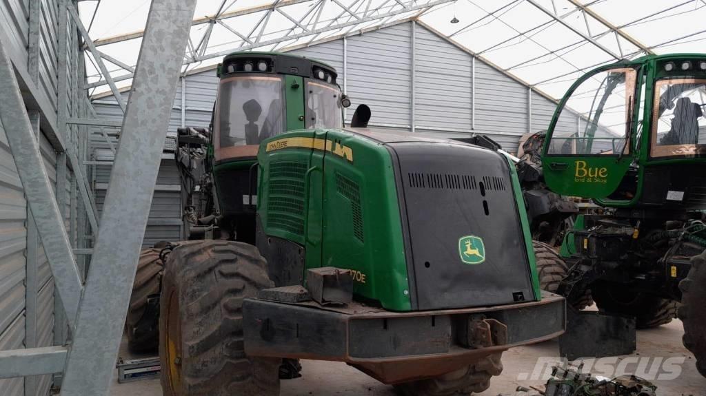 John Deere 1270 E Abbattitrici, Disboscatrici