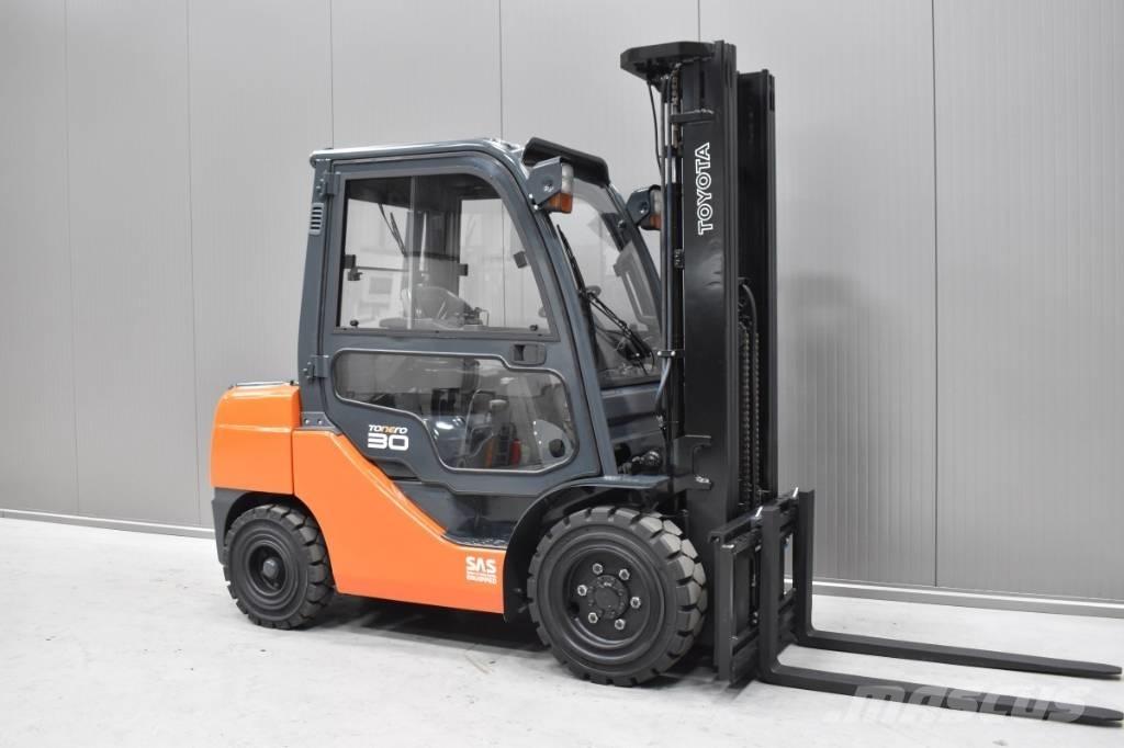 Toyota 06-8FD30F Carrelli elevatori diesel