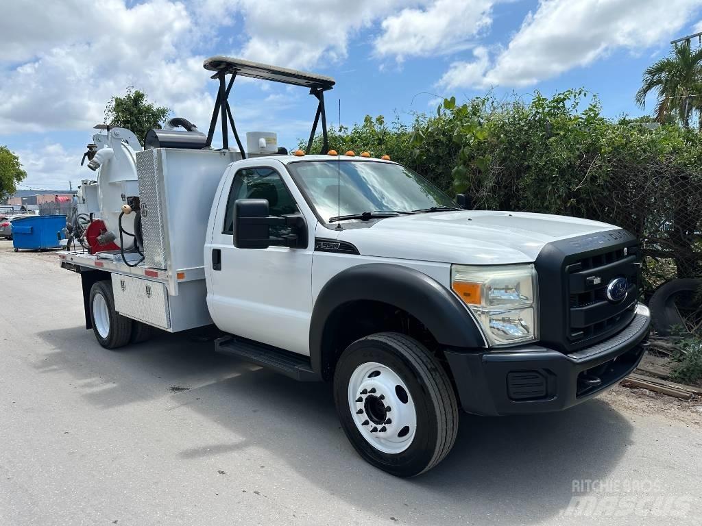 Ford F 550 SD Camion autospurgo