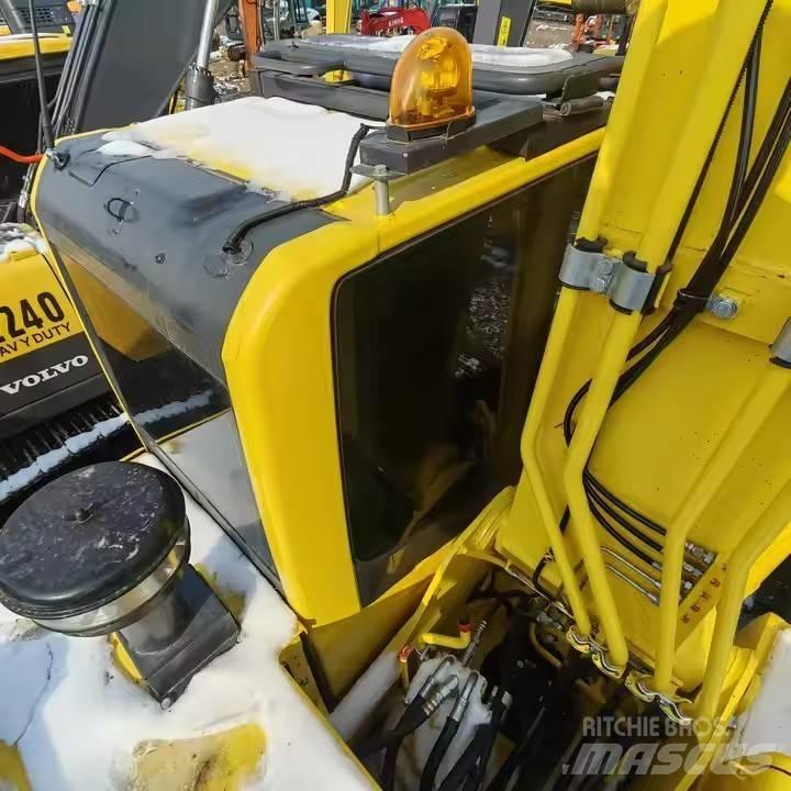 Komatsu PC 210 Escavatori cingolati