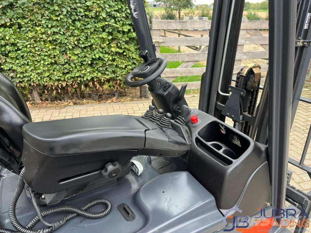 Linde E14-02 Carrelli elevatori elettrici