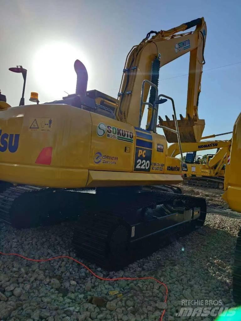 Komatsu PC 220-8 Escavatori cingolati