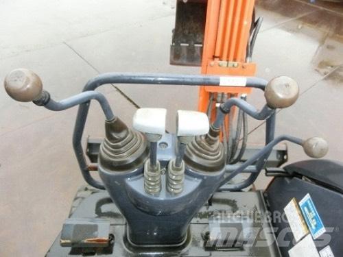 Hitachi ZX20U Miniescavatori