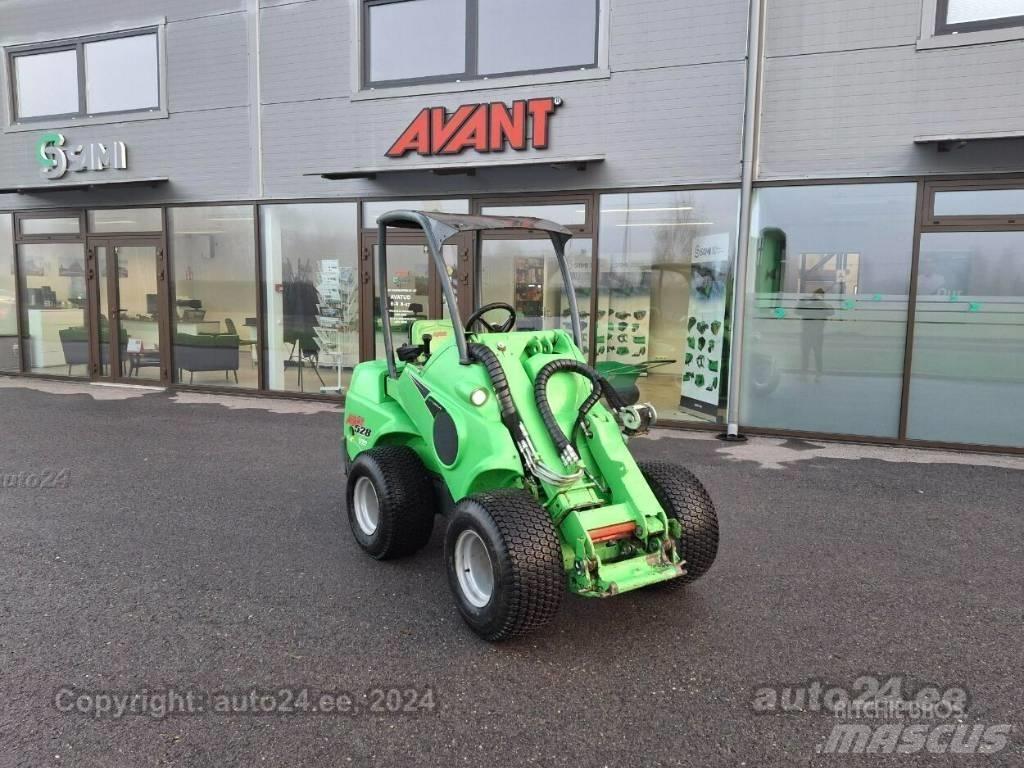 Avant 528 Mini pale