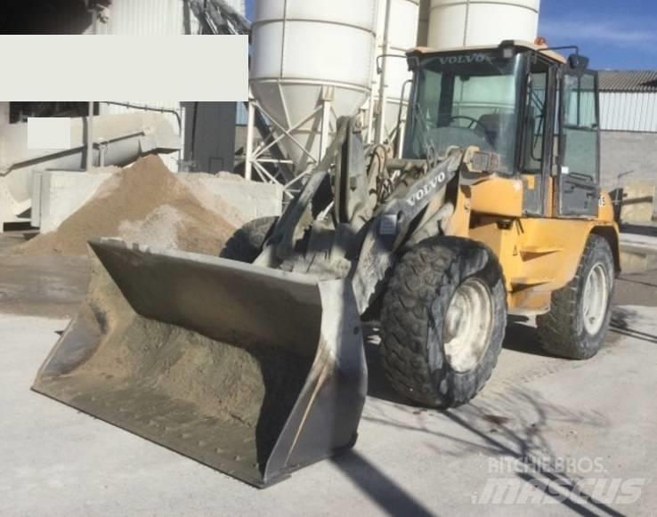 Volvo L 45 Pale gommate