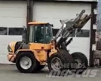 Volvo L 45 Pale gommate