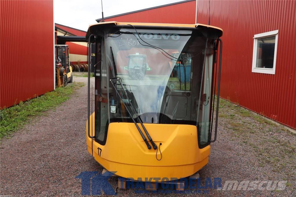 Volvo L 180 F Cabine e interni