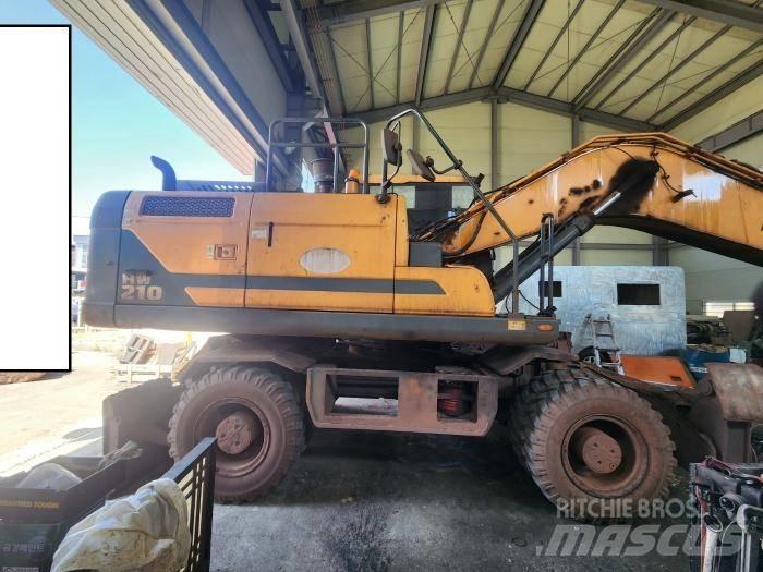 Hyundai HW210 Escavatori gommati