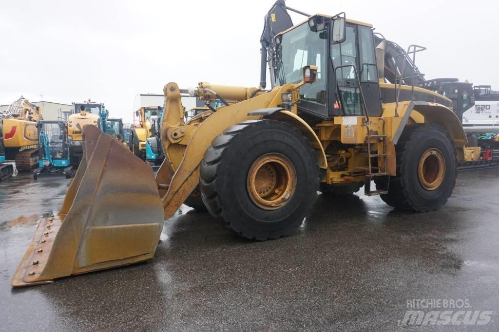 CAT 966 G Pale gommate