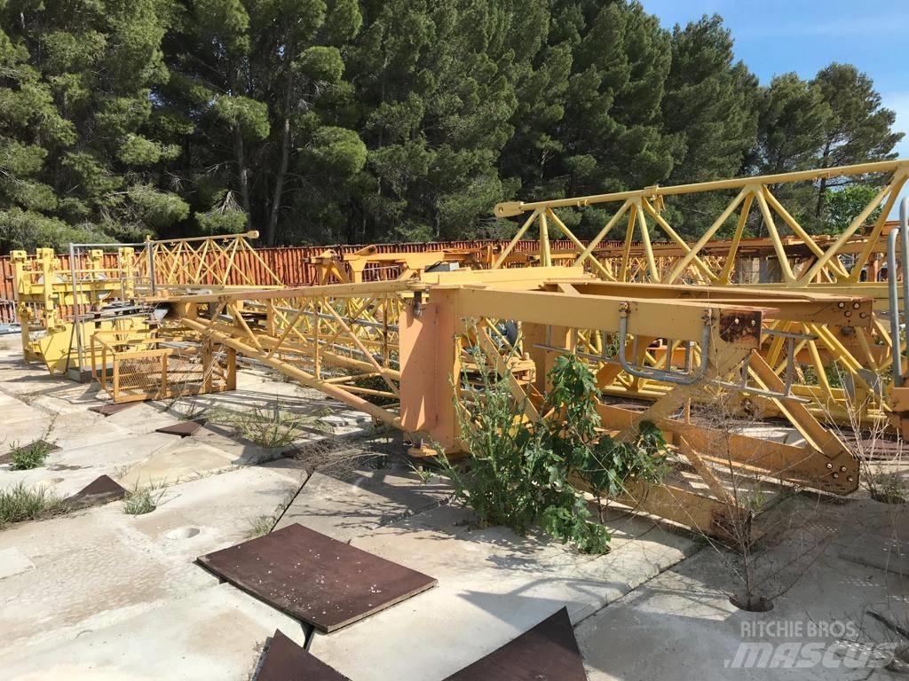 Potain MD 220 Gru a torre
