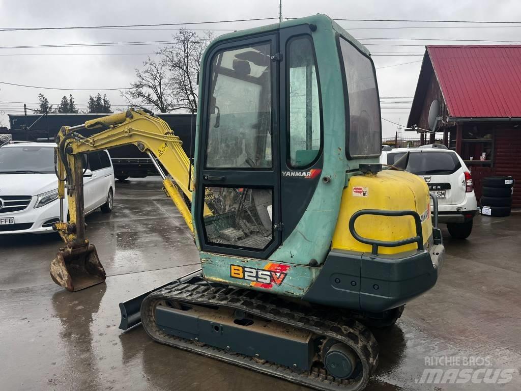 Yanmar B 25 V Miniescavatori