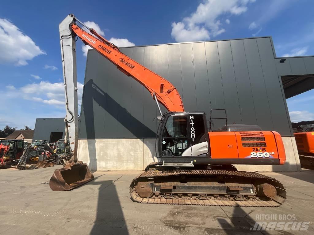 Hitachi ZX 250 LC-6 Escavatori cingolati