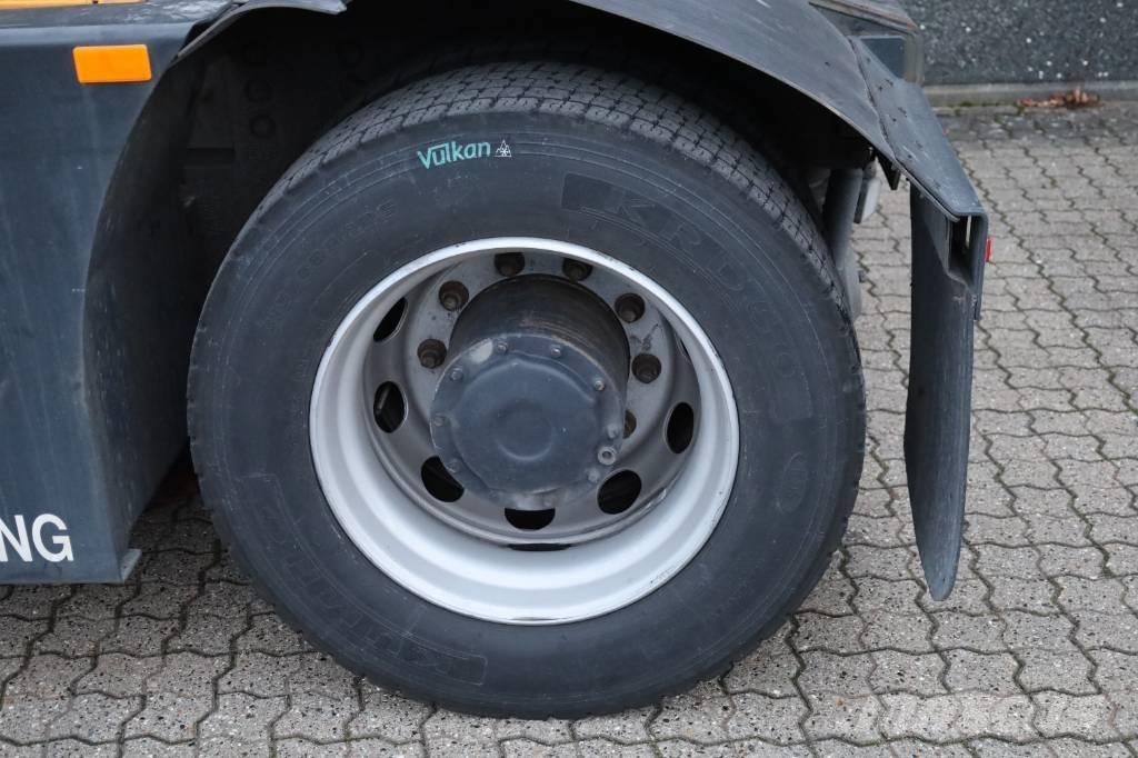 Kalmar T2 I Trattori portuali