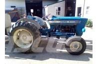 Ford 3600 tractor Trattori