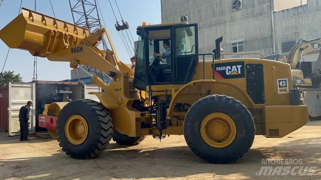 CAT 966 H Pale gommate