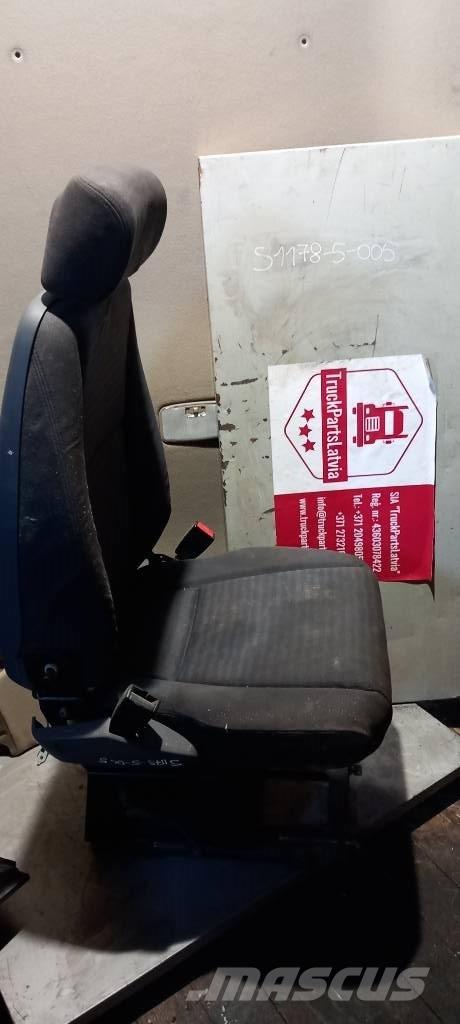 Scania R 420.   2401822 Cabine e interni