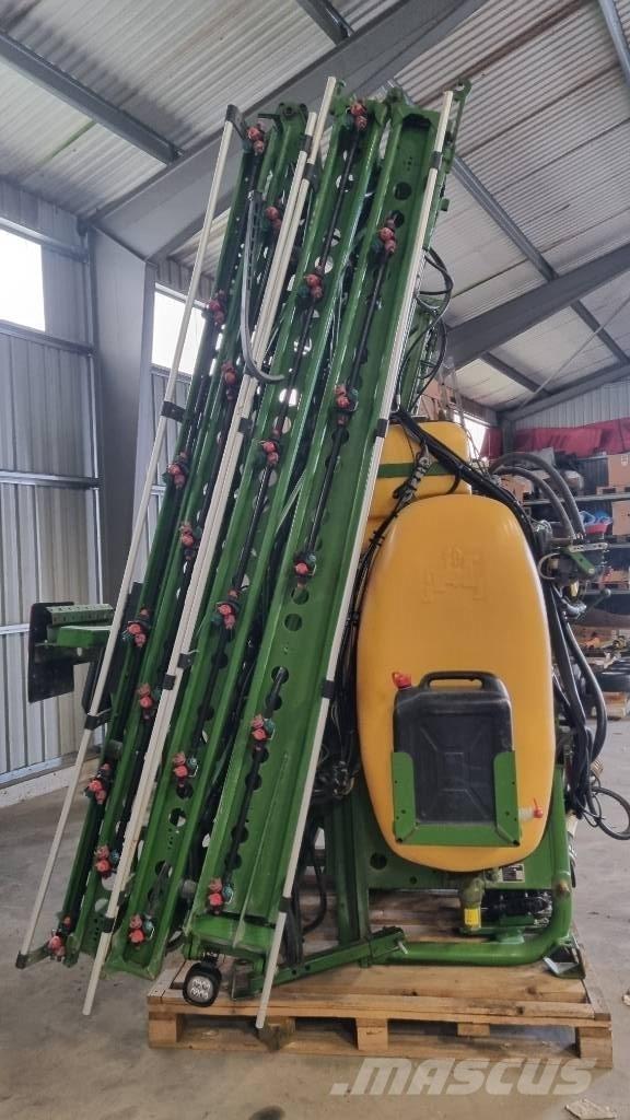 Amazone UF 1200 Irroratori montati
