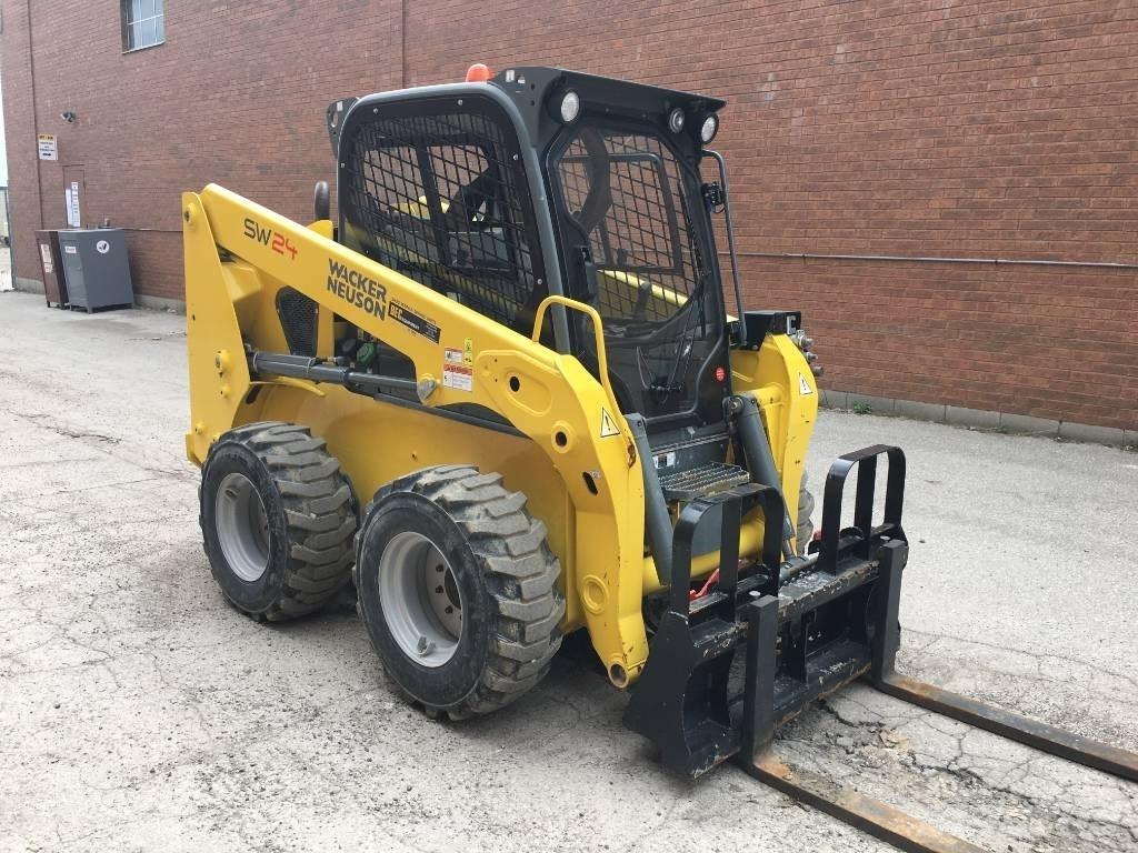 Wacker Neuson SW24 Mini Pale Gommate