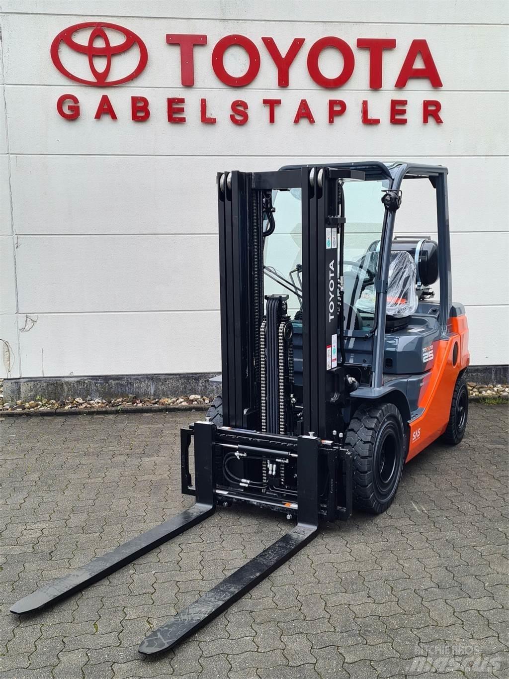 Toyota 02-8FGF25 Carrelli elevatori GPL