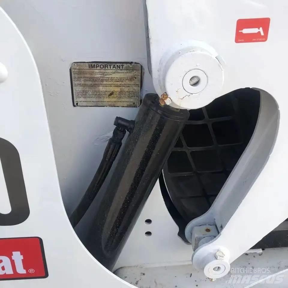 Bobcat S300 Mini Pale Gommate