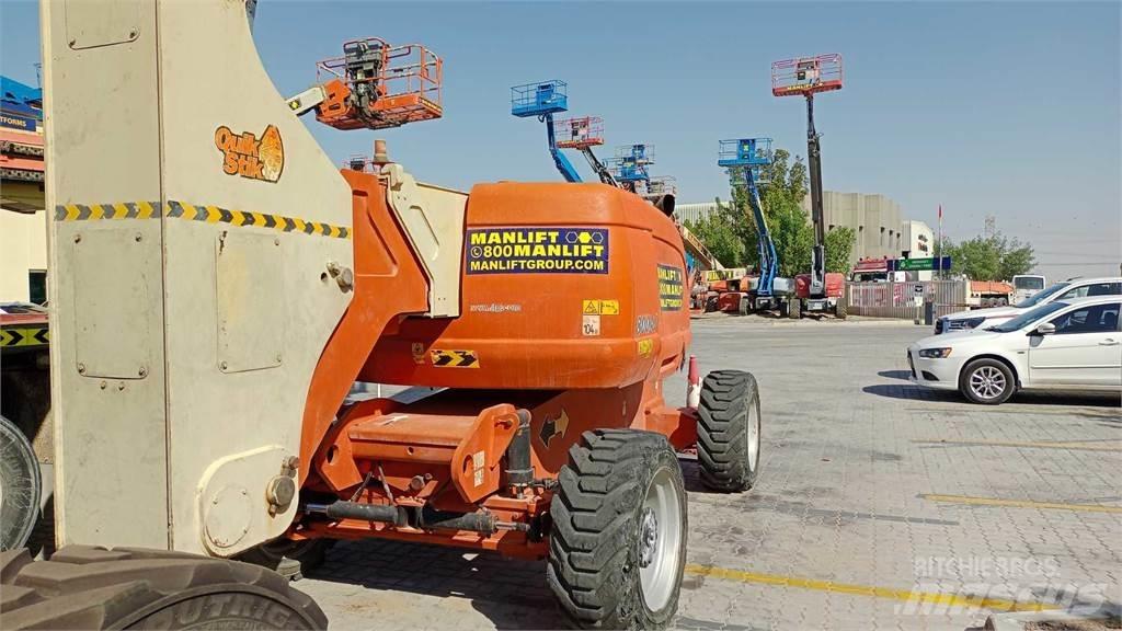 JLG 800AJ Piattaforme a braccio articolato