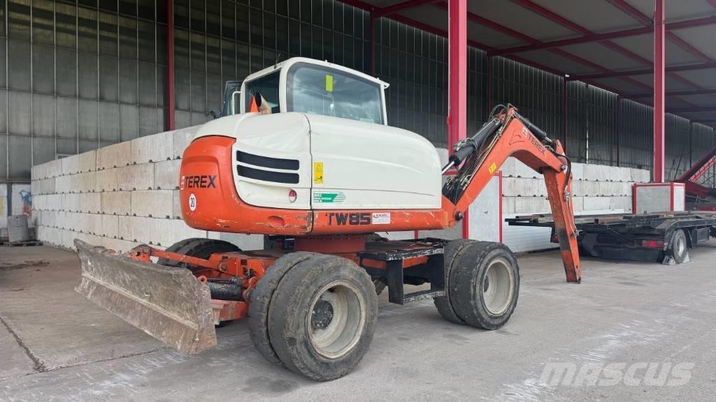 Yanmar TW 85 Escavatori gommati