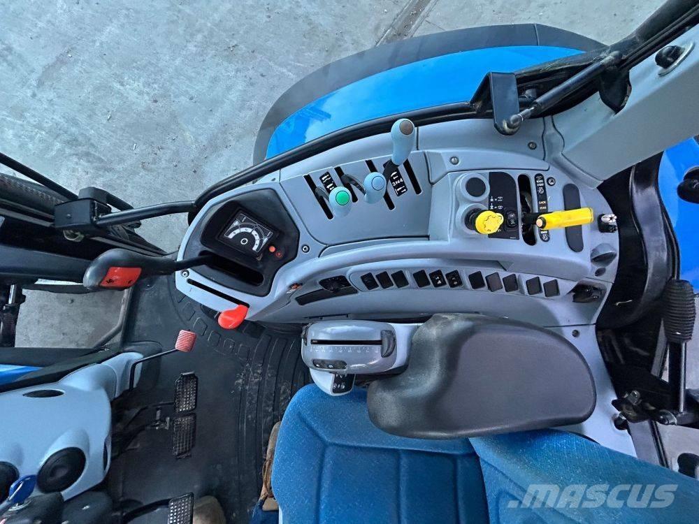 New Holland T 6030 Trattori