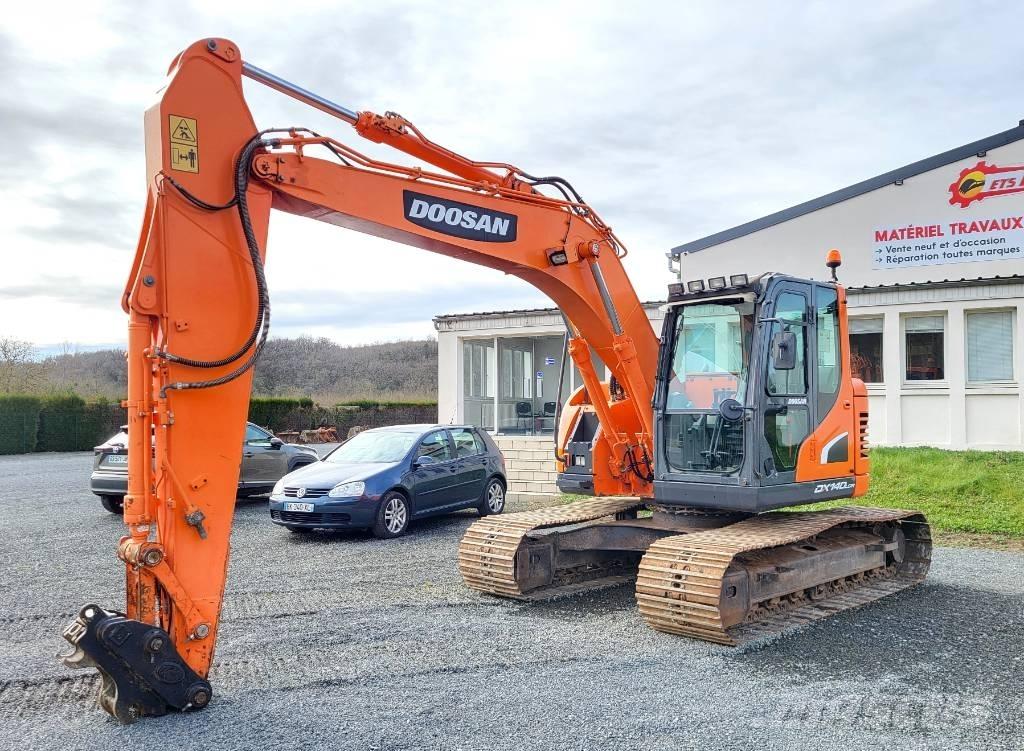 Doosan DX 140 LCR-3 Escavatori cingolati