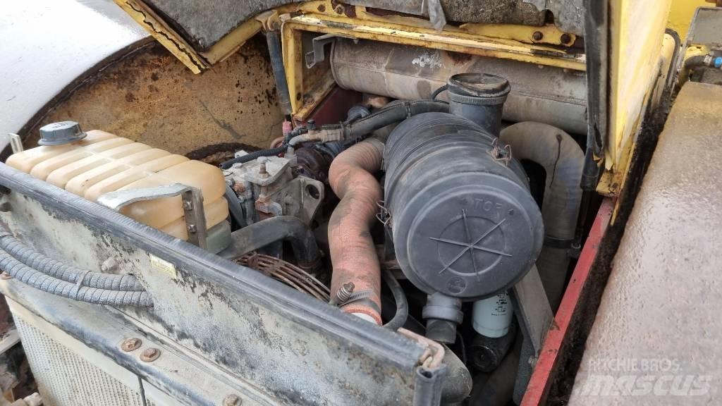 Dynapac CS142, Vält Rulli a doppio tamburo