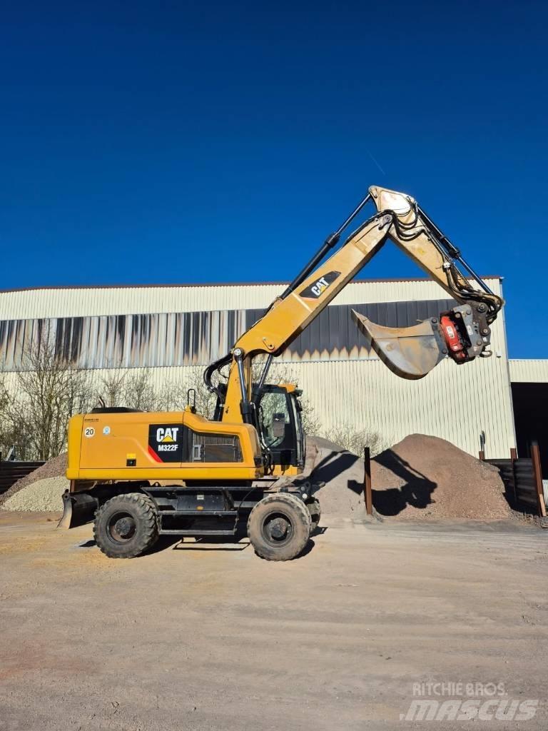 CAT M322F Escavatori gommati