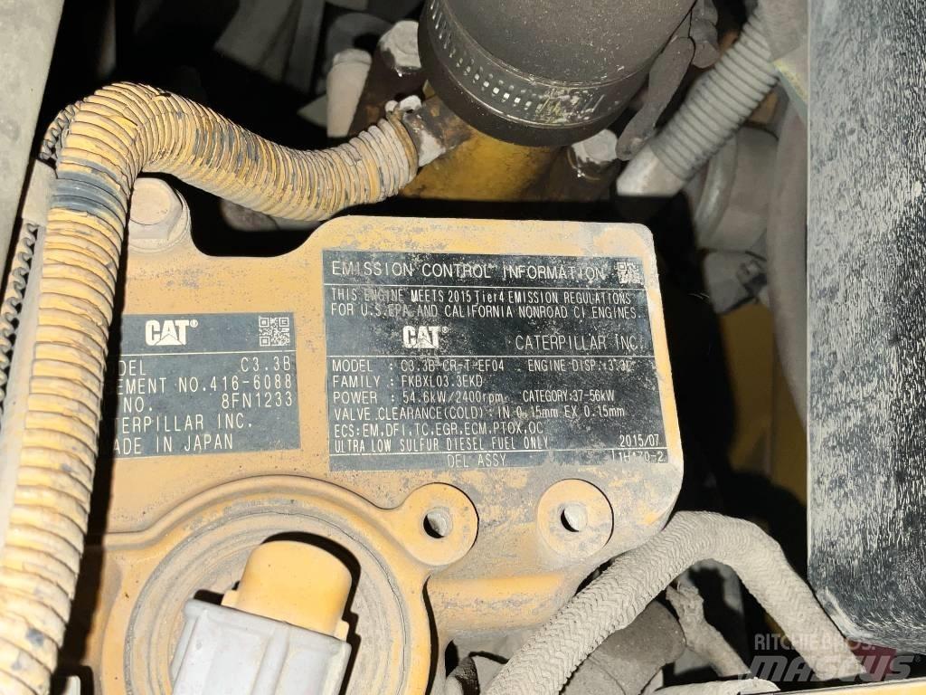 CAT 906 M Pale gommate