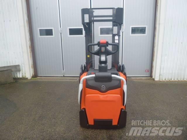 BT SPE 140L Transpallet uomo a terra