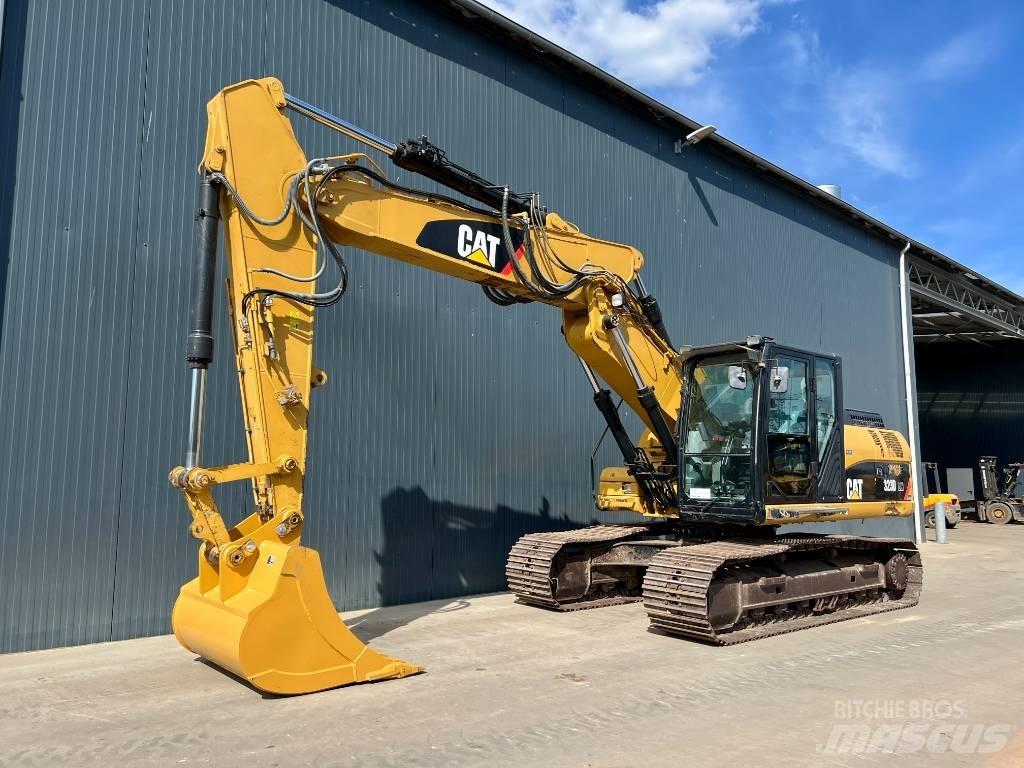 CAT 323D LN VA Escavatori cingolati