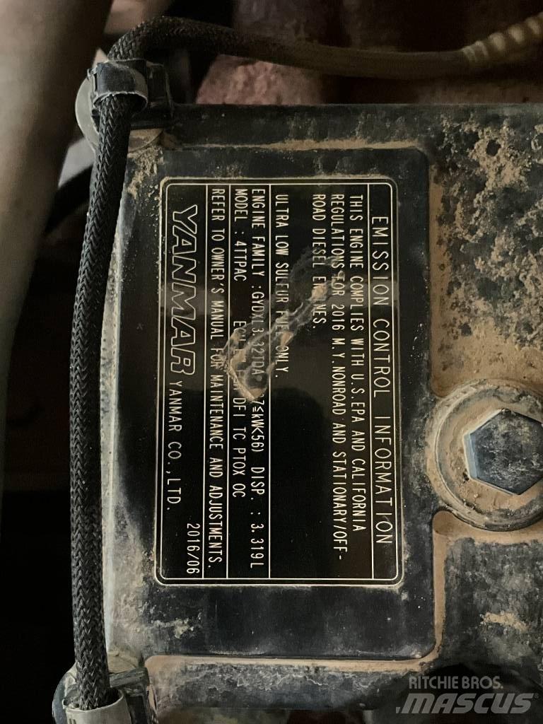 Gehl AL 600 Pale gommate