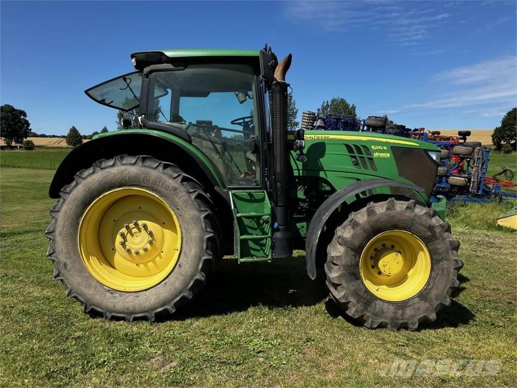 John Deere 6210R Trattori