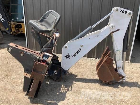 Bobcat 709 FDS Mini Pale Gommate
