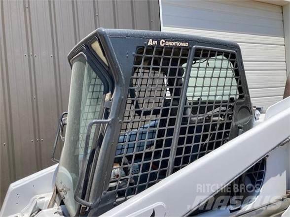 Bobcat T200 Mini Pale Gommate