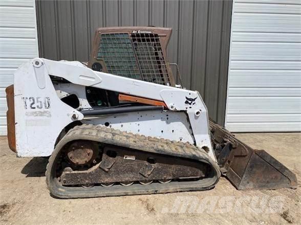 Bobcat T250 Mini Pale Gommate