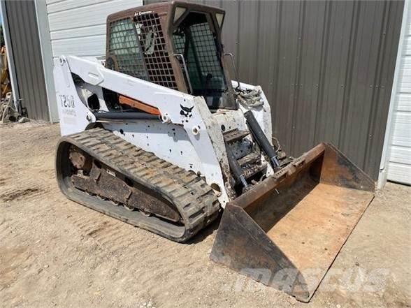 Bobcat T250 Mini Pale Gommate